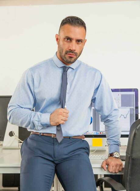 Dakota Vice and argentinian husky guy Flex sucking and fucking each other