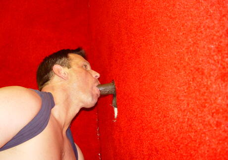 Gay Gloryhole Pics
