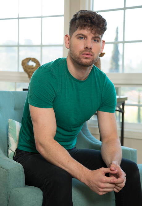 American stars hunky guy Logan Cross and tough guy Connor Halsted fuck ass after sucking cock