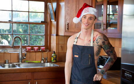 Pretty american boys otter Lance Ford and hunk Gunner have a good anal sex in the kitchen