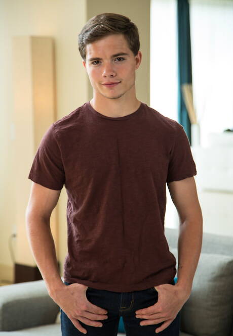 American hot twink Dakota Young and husky guy Mike Stone have anal sex