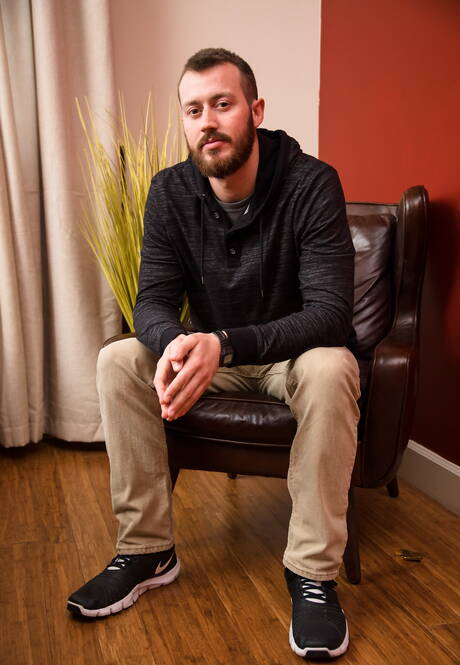 Hot americans, tough guy Mark Long and hunk Justin Owen love each other