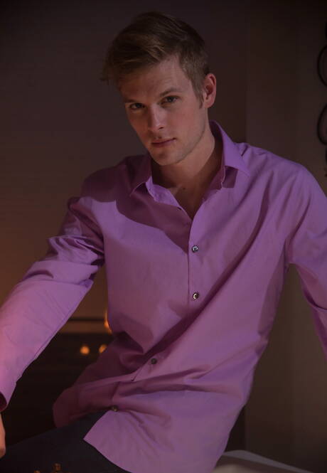 Hot american guys beefcake Mark Long and young dude Ty Thomas fuck ass after sucking cock in bath