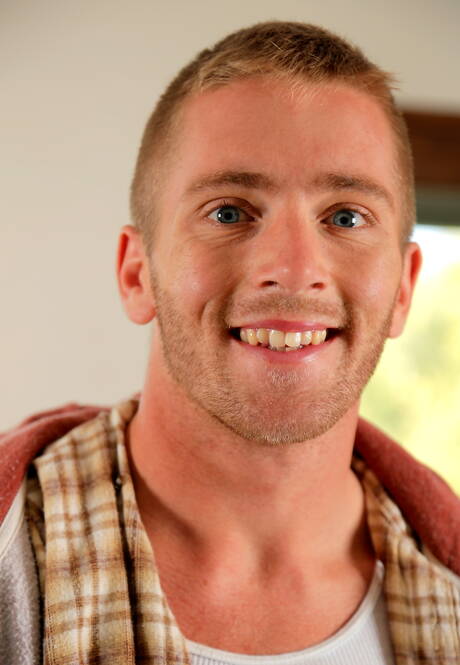 Hot american guys husky guy Jason Maddox and strongman Scott Riley in hot homosexual action outdoor