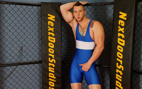 Gay Undressing Pics