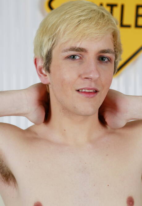 Naked Blonde Gay Pics
