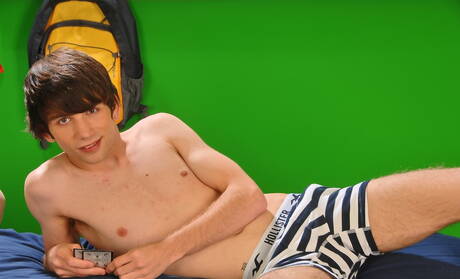 American pornstars young Noah Brooks and beautiful boy Kyler Benz fuck ass after blowjob