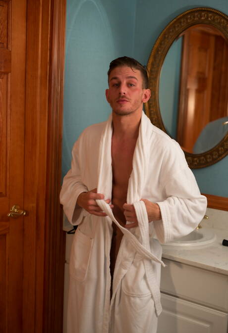 American hunky guy Billy Santoro and german tough guy Alexander Gustavo jack off dick in bathroom