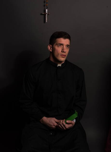 German beefy Alexander Gustavo and american hairy stud Ty Roderick jerk off cock