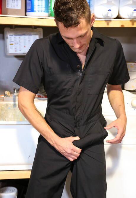 Twink Sasha Alexander and black beefy Mike Maverick in hot interracial anal sex