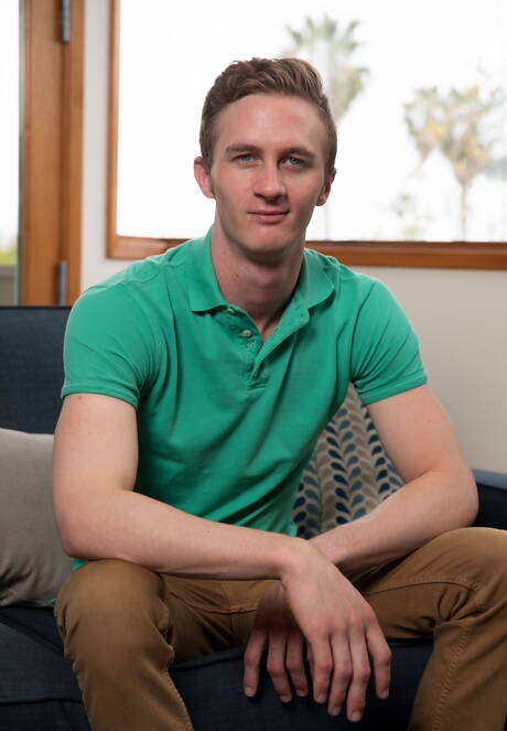 American husky guy Ty Derrick and hunk Johnny B in hot homosexual scene