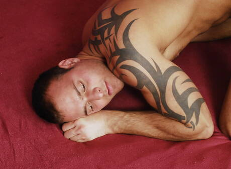 Hungarian beefcake Jimmy Visconti playing with dick