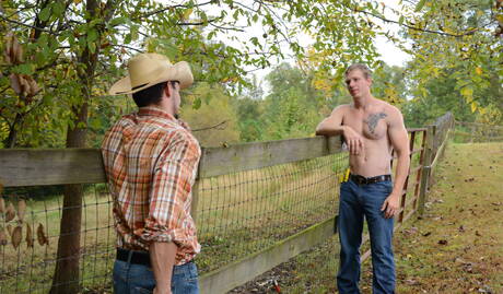 Naked Gay Outdoor Pics
