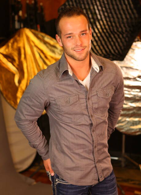 British hunky guy Luke Adams and hungarian well-built Darius Ferdynand fuck ass after sucking