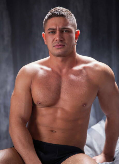 Latino well-built Topher Di Maggio and russian husky guy Dato Foland have a hot sex