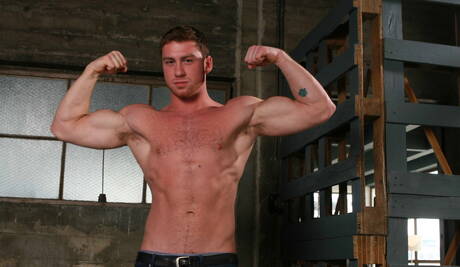 Hot guys Connor Maguire, Phenix Saint and Colby Keller in hard threesome sex