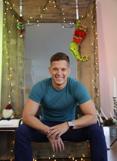 Latino beefcake Nicoli Cole and american tough guy Adam Bryant fuck after blowjob