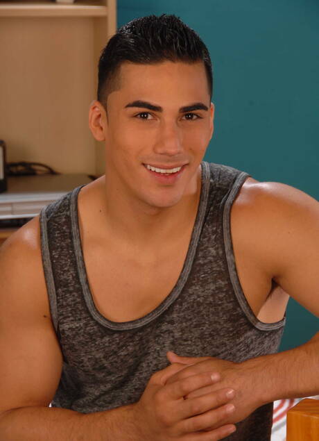 Latin beefcake Topher Di Maggio and tough guy Guy Holiday have anal sex outdoor