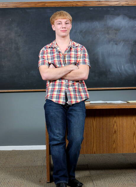 Hot americans, hot twink Doug Acre and beefy Dale Cooper sucking and screwing each other