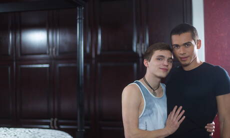 Latin beefcake Ashton Summers and american young Tristan Adler sucking and fucking each other