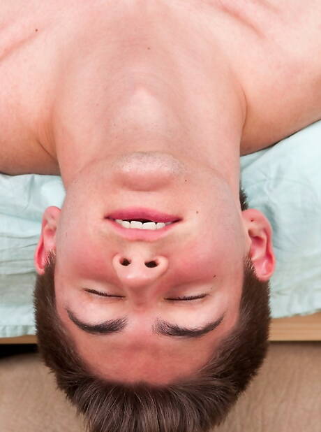 American beautiful boy Skyelr Bleu and italian twink Chris Riverz fuck after dick sucking