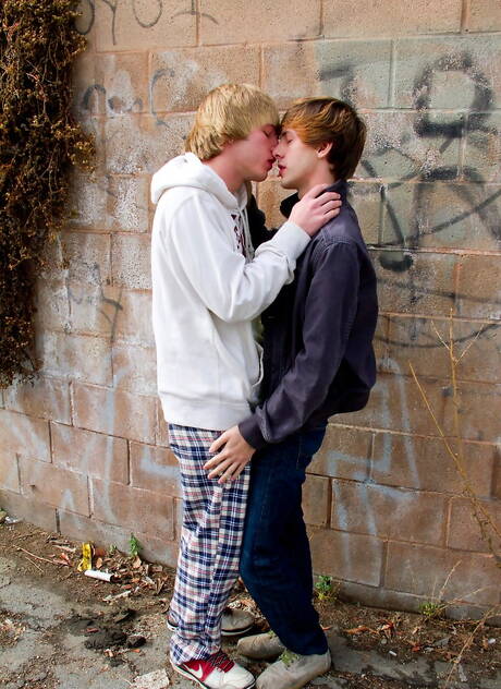 Naked Twink Pics