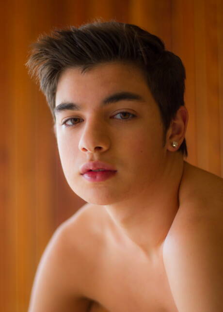 Naked Gay Solo Pics