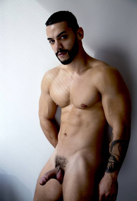 Hot american guys hunky guy Arad Winwin and hot twink Liam Riley in hot homosexual scene in shower