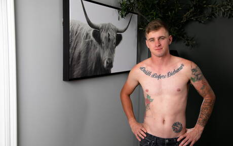 Hot american boys pretty boy Ryan Jordan and muscular Nic Sahara have a good anal sex outdoor