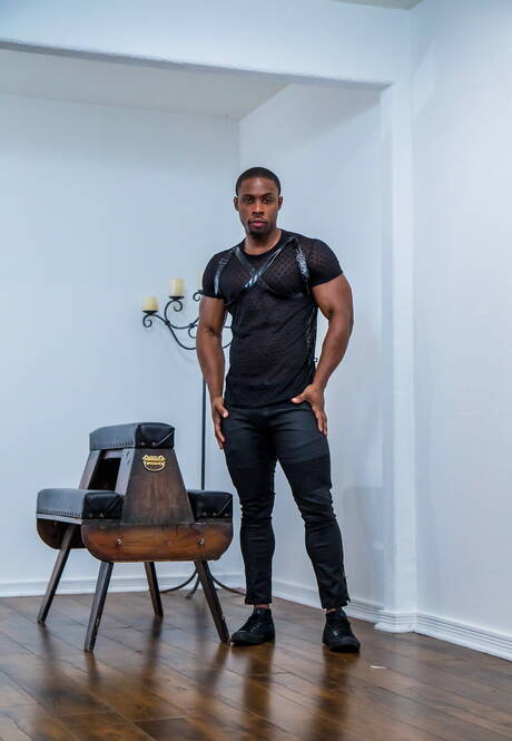 Black muscular Deangelo Jackson and latin otter Papi Suave get naked and showing tight butt