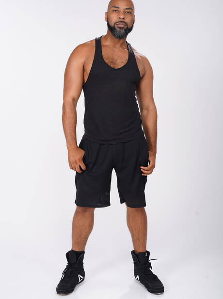 Sexy buddies Caleb Murphy, Knockout and Ray Diesel have a good interracial threesome sex