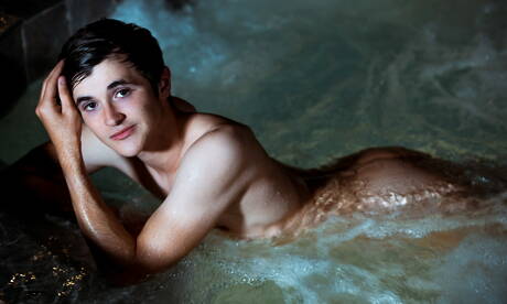 Young Nathan James get naked and showing hot butt at the pool