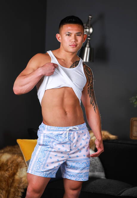 Famous americans, hunk Carter Woods and stud Damien Cruz fuck ass after sucking dick