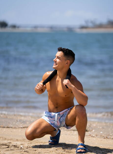 American hunky guy Jc and  Liam posing naked and showing ass on beach