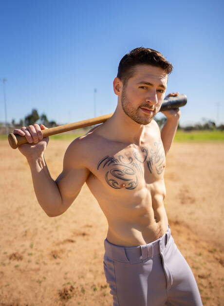 Hot guy Lane and attractive buddy Lachlan in hot anal sex outdoor