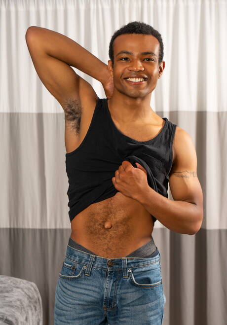 American husky guy Brysen and strongman Ace fuck ass after interracial blowjob outdoor