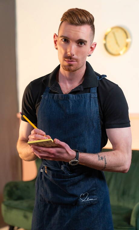 Superstud Alex Montenegro and muscular King Heart drilling an ass