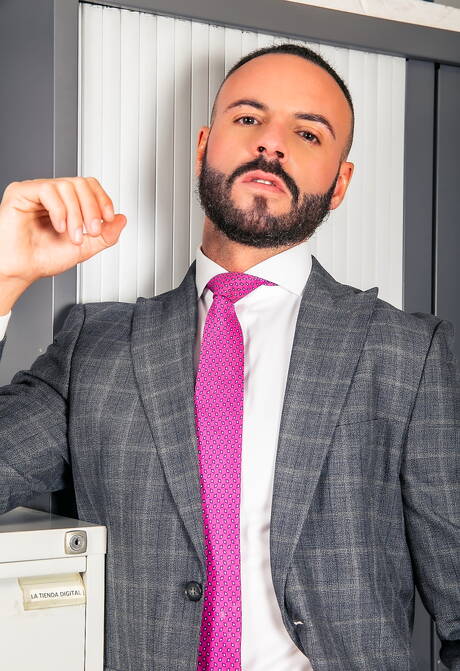 Tough guy Leo Rosso and well-built Pol Prince sucking and fucking each other