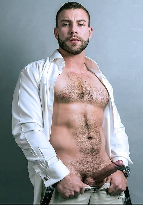 Spanish hairy stud Dario Beck and spanish bodybuilder Diego Reyes in hot homosexual scene