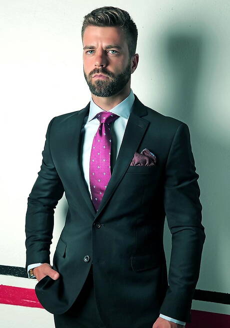 Portuguese husky guy Hector De Silva and english muscular Lukas Daken fuck after dick sucking