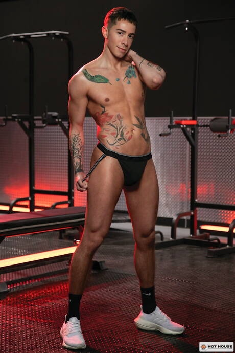 American husky guy Vincent Oreilly and strongman Joel Hart banged each other