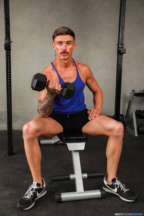 American hot twink Kyle Wyncrest and beefcake Phoenix Ocean have a hot couple sex outdoor