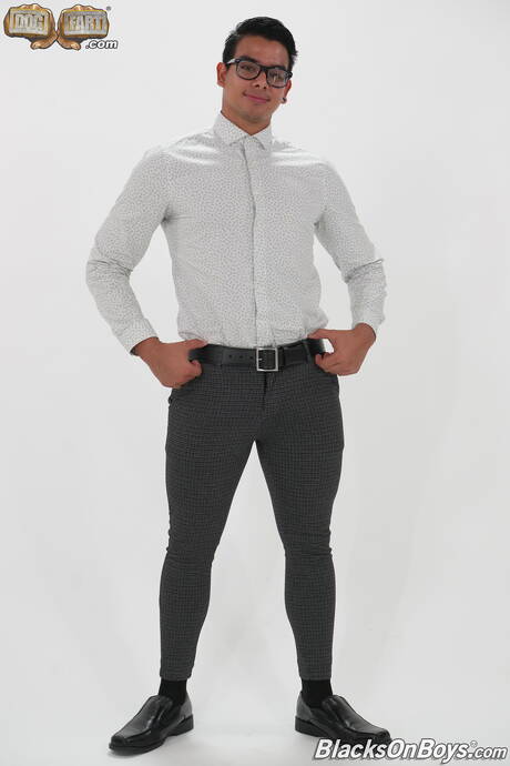 Nice american guys muscular Dillon Diaz and tough guy Jay Seabrook fuck ass after interracial blowjob