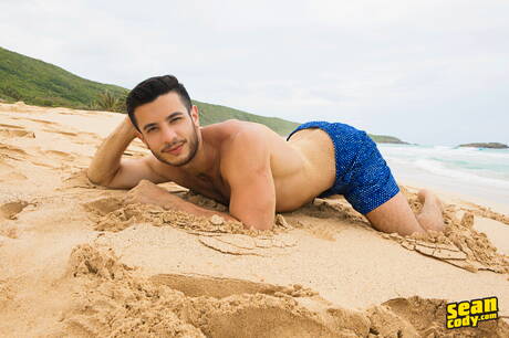 Jayden, Manny, Brysen, Daniel in wild groupsex on the beach