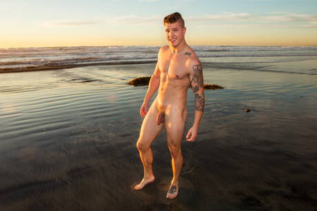 Naked Gay Beach Pics