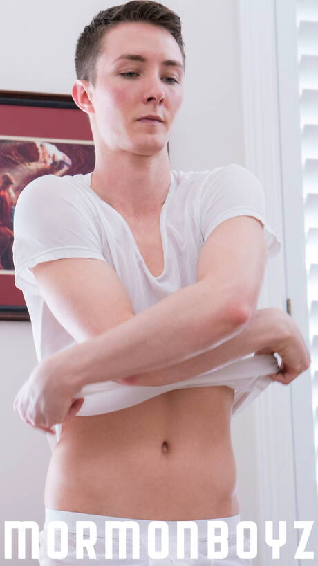 Canadian young dude Peter Pounder and canadian bodybuilder President Nelson in hard anal sex