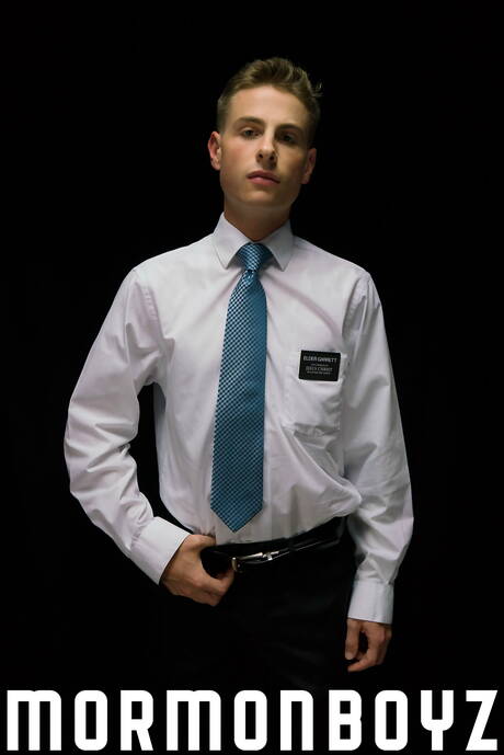 Hot buddies Britain Westbury, Bishop Angus and President Oaks have a good 3some sex