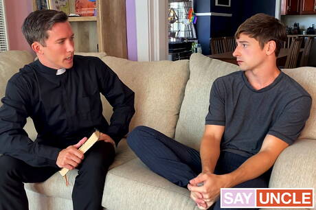 Famous americans, hunk Taylor Reign and beefcake Isaac Parker in hot homosexual action