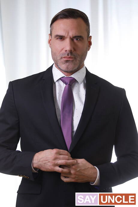 Canadian well-built Manuel Skye and american hot twink Adrian Hill in hot ass bang