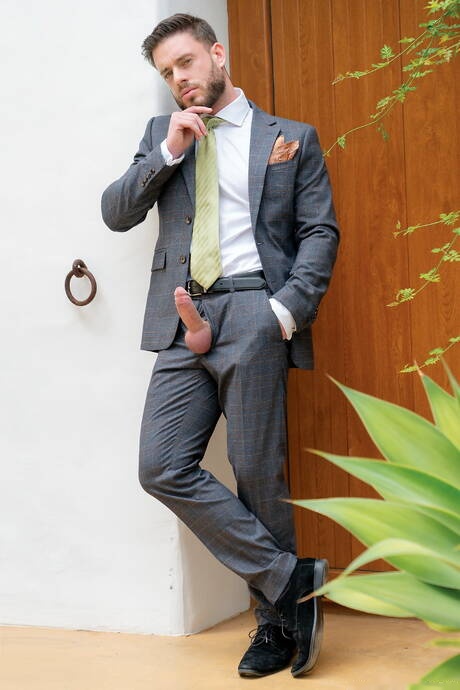 Spanish beefcake Manuel Reyes and tough guy Zac Johnson in hot ass fuck action